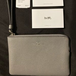 Authentic Coach Corner Zip Wristlet